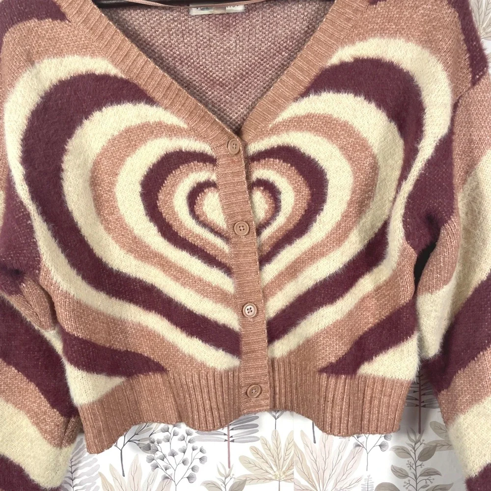 LA Hearts Cropped Cardigan Sweater Brown Beige Red Heart Illusion Pattern‎ S